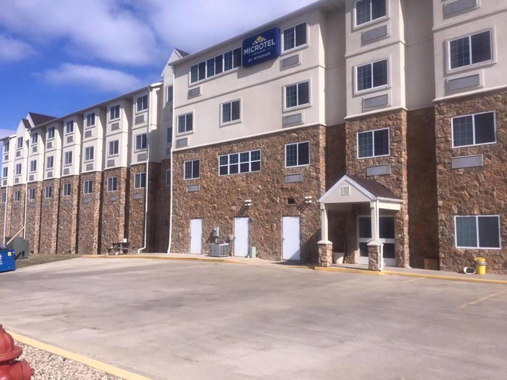 Microtel Inn & Suites By Wyndham Quincy Downtown - River Area Bagian luar foto