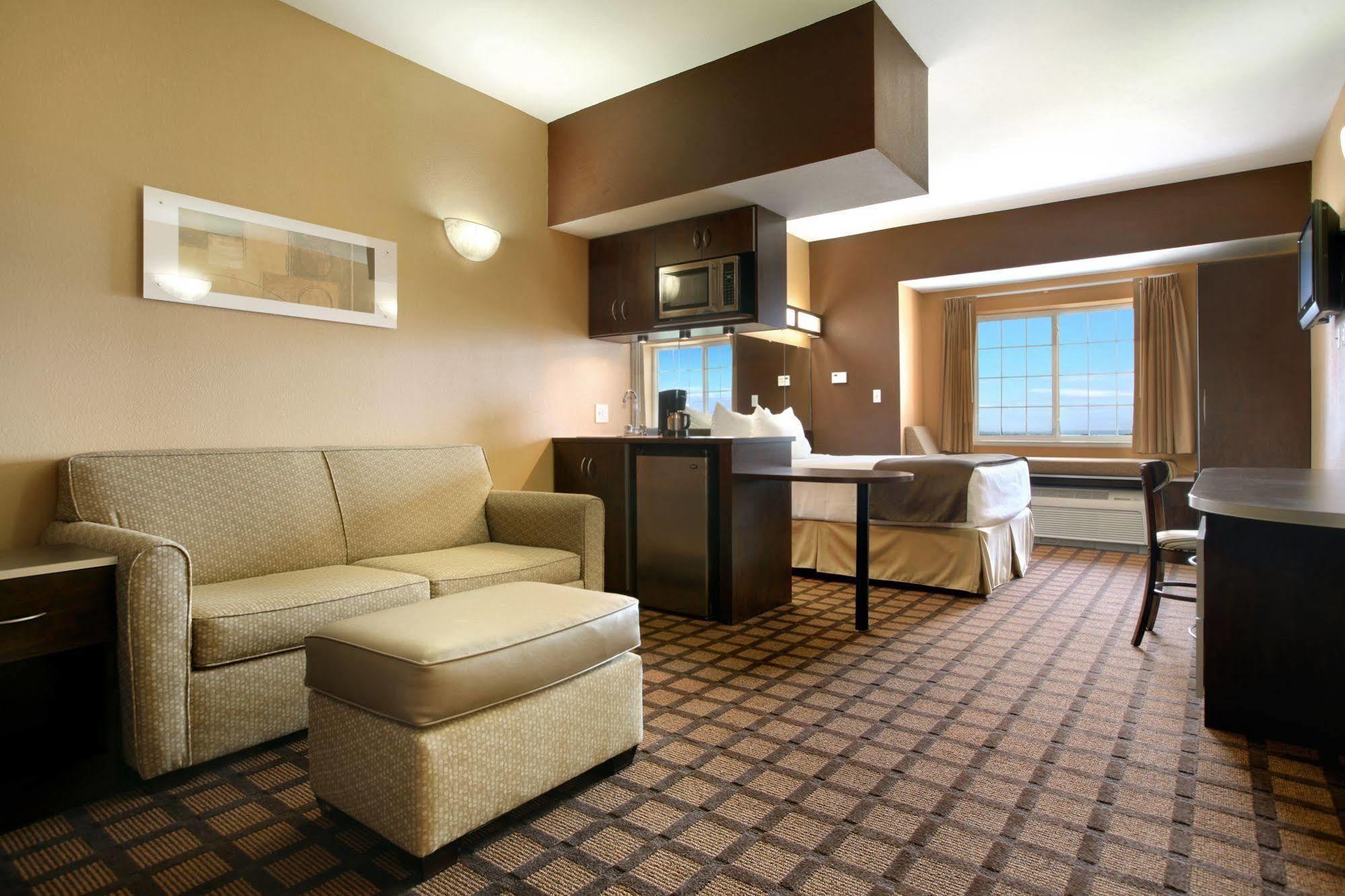 Microtel Inn & Suites By Wyndham Quincy Downtown - River Area Bagian luar foto